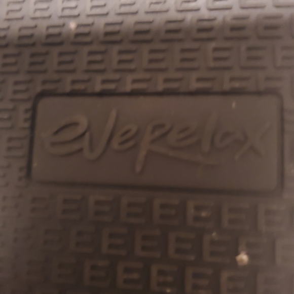 Everelax Women's Flat Sandals Cherry Red Size 7US NWOT - Picture 6 of 6